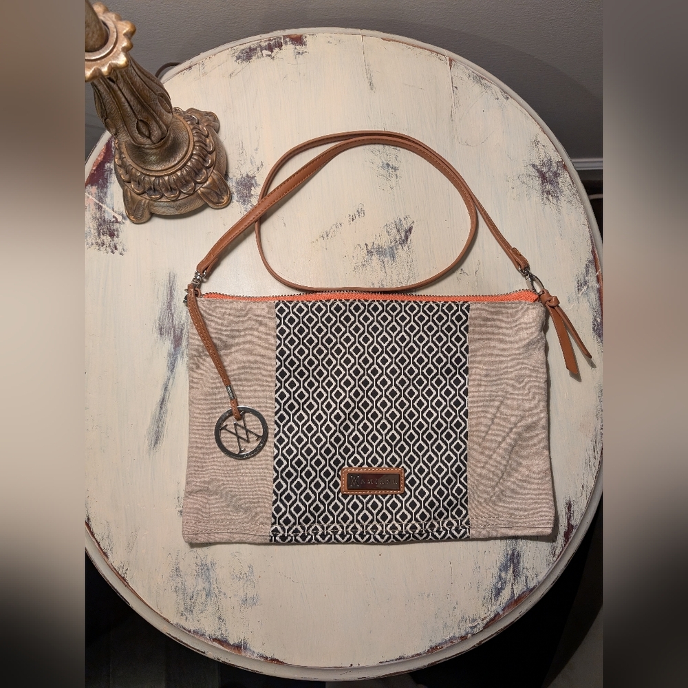 Amiani Resort FashionCrossbody